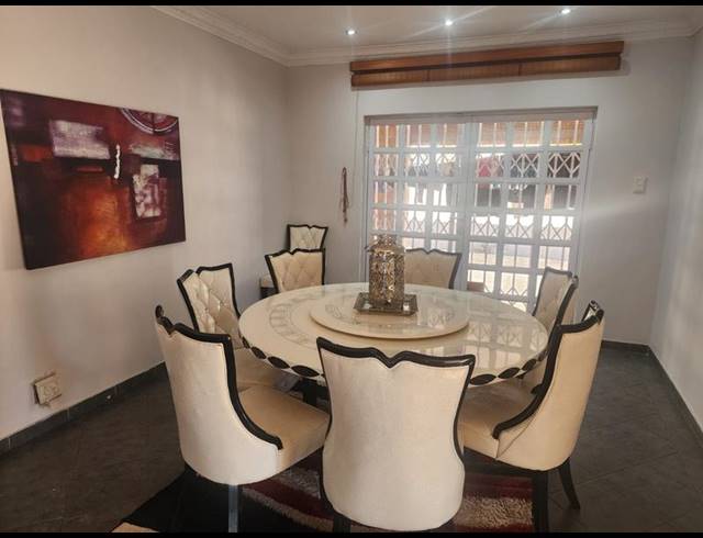 3 BEDROOM TOWNHOUSE FOR SALE IN KLOOF